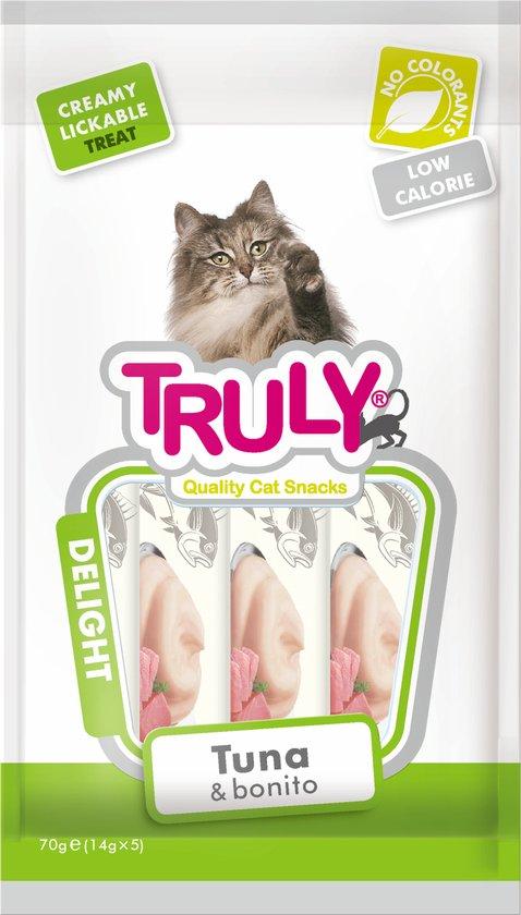 Кремові стіки для кішок TRULY CREAMY LICKABLE TREAT Тунець і скумбрія (1стік)