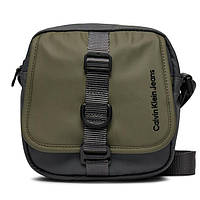 Urbanshop com ua Плоска сумка Utilitarian Sq Camerabag Flap18 K50K511510 Dark Grey/Dusty Olive 0IO РОЗМІРИ