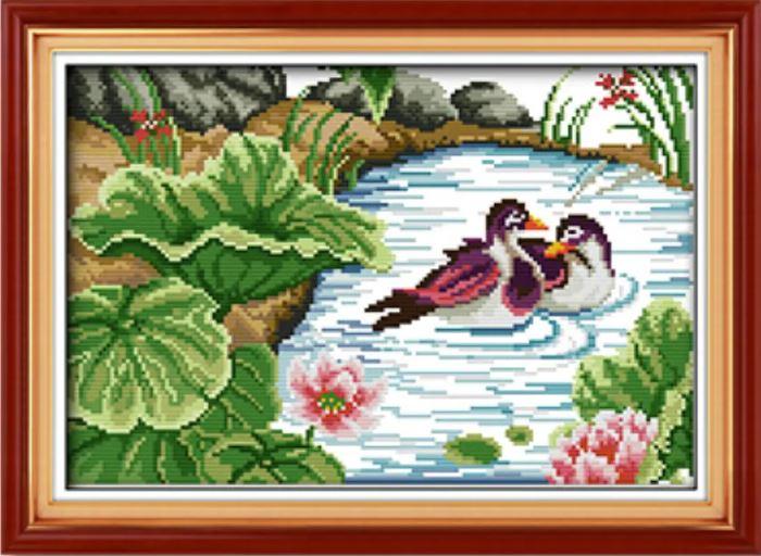 Набір для вишивання за нанесеною на канву схемою "Mandarin duck in the lotus pond". AIDA 14CT printed 37*27 см