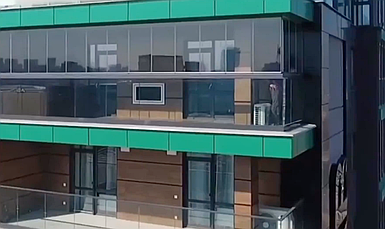 Безрамне розсувне скління балкону і тераси