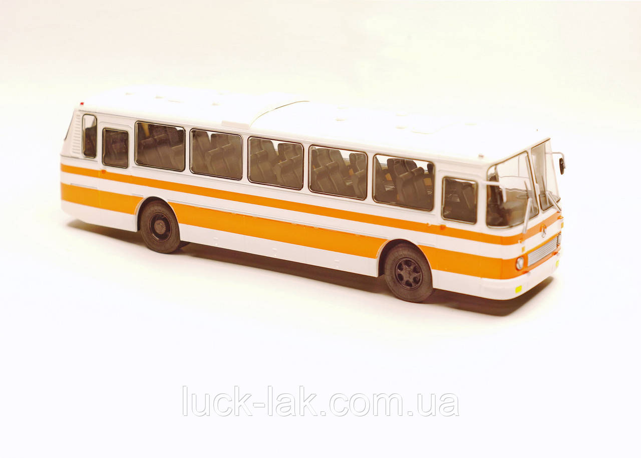 Масштабна модель автобуса ЛАЗ 699 Р "Турист" (Наші автобуси)., фото 1