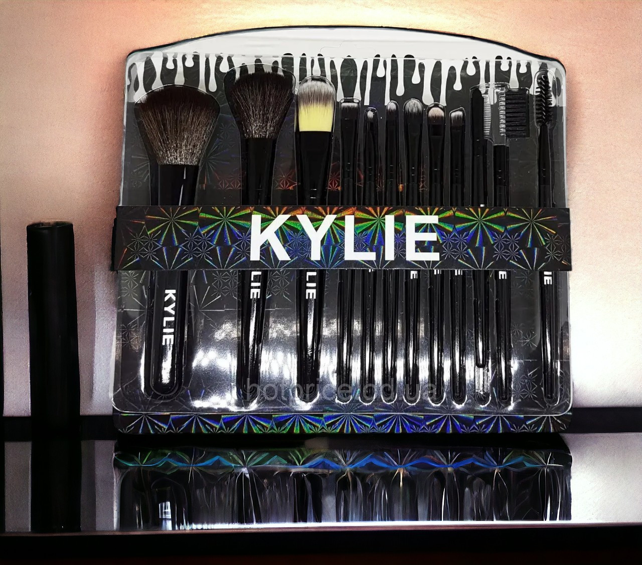 Набір пензлів для макіяжу Kylie XOXO 12 шт.