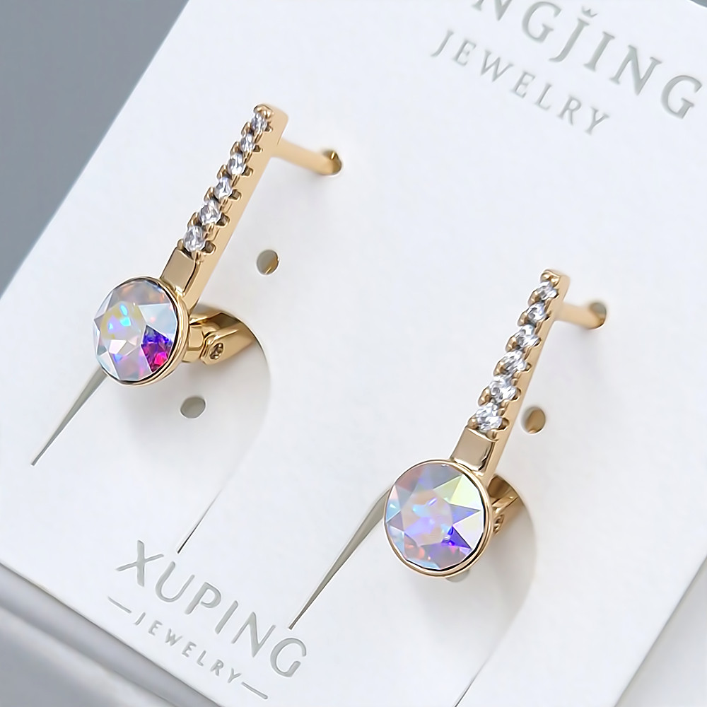 Сережки XР. Позолота 18К. Камені: Swarovski бензинового кольору. Довжина: 19 мм. Ширина: 6 мм.