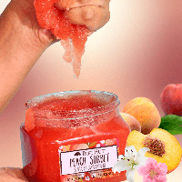 Сахарный скраб для тела с сочным ароматом персика Tree Hut Peach Sorbet Sugar Scrub 510g (США)