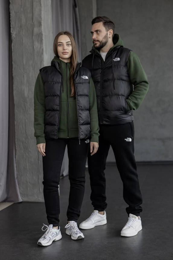 Зимовий чоловічий спортивний костюм із жилеткою THE NORTH FACE комплект зип-худі штани жилетка кольору хакі, фото 1