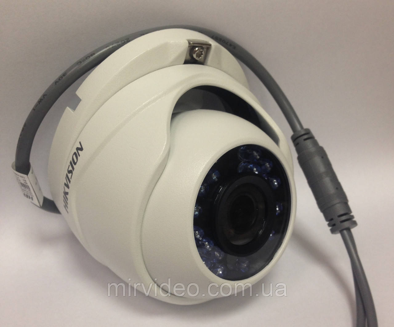 Купить Видеокамера купольная уличная цветная Hikvision DS-2CE56D0T-IRMF ...