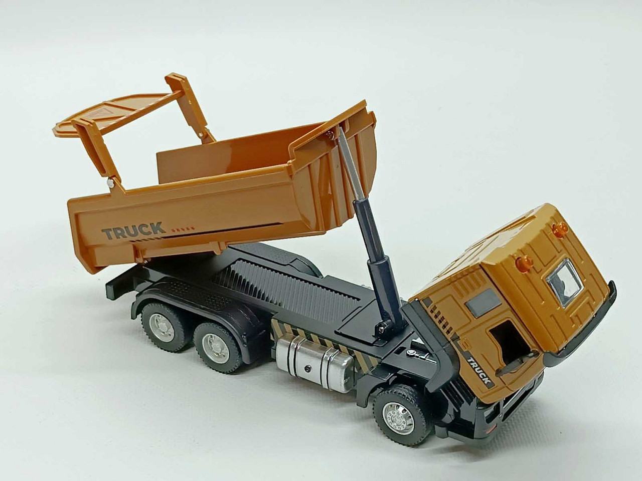 Машинка Shantou Самоскид "Alloy model" 20 см 1210-73e