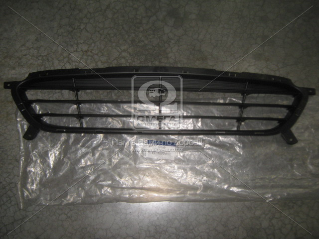 Решетка переднего бампера средняя Хюндай Акцент Hyundai Accent 2011- (вир-во Mobis)