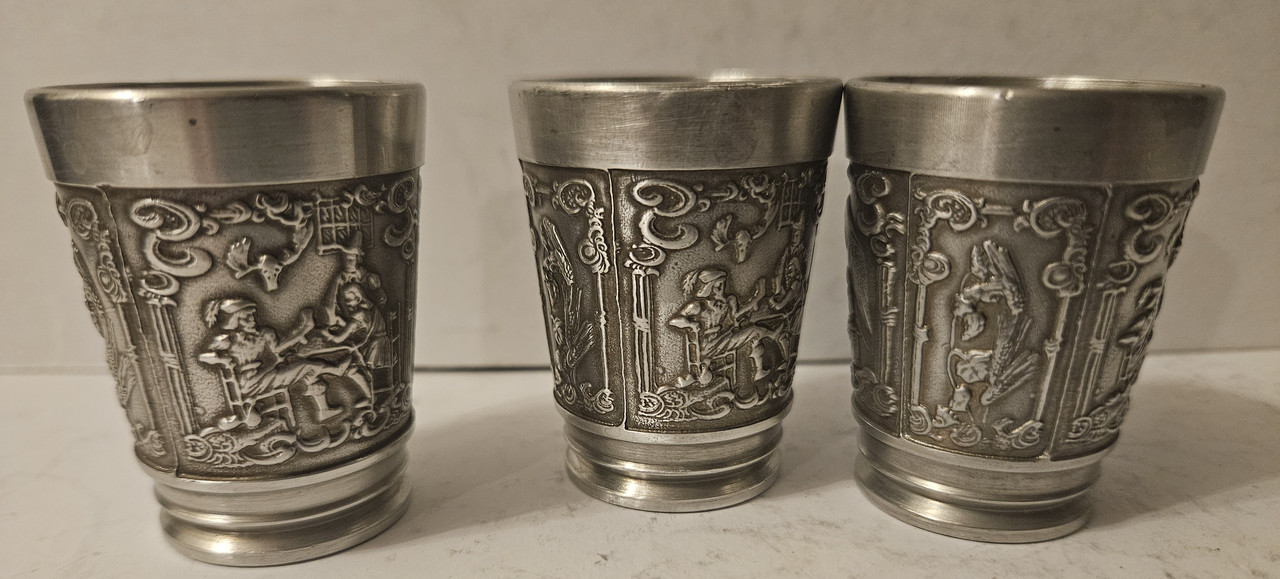 Набір олов'яних чарок Друзі, фото 1