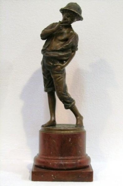 Палить хлопчик, автор Т. Wegener 1894 р. бронза