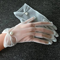 Перчатки для невесты белые