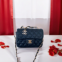 Женский красивый кожаный клатч Chanel стильная брендовая сумка Шанель черная с ручкой на цепочке