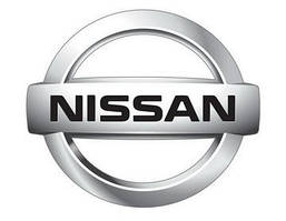 Шторка багажника Nissan