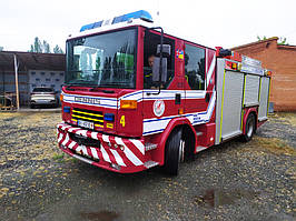 Виробництво та заміна лобового скла триплекс на пожежній машині Dennis Sabre у Нікополі (Україна).