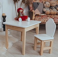 Белый детский стол с ящиком и со стулом с декоративной спинкой