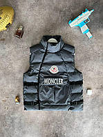 Мужская жилетка (серая) стильная стеганная безрукавка-косоворотка с надписью Moncler МоGg56