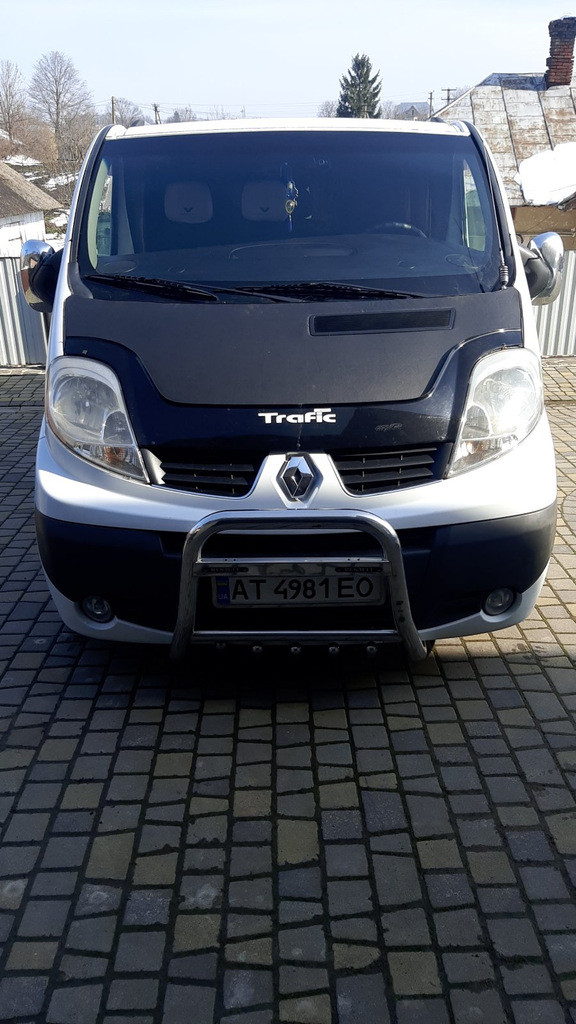 Чехол капота (кожазаменитель) для Renault Trafic 2001-2015 гг - фото 6 - id-p2111193919