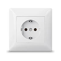 Розетка одинарна із заземленням біла TITANUM STANDARD