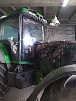 Виробництво та заміна лобового скла триплекс на тракторі John Deere 8200 у Нікополі (Україна). 1