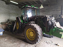 Виробництво та заміна лобового скла триплекс на тракторі John Deere 8200 у Нікополі (Україна). 2