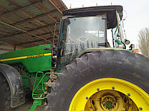 Виробництво та заміна лобового скла триплекс на тракторі John Deere 8300 у Нікополі (Україна). 6