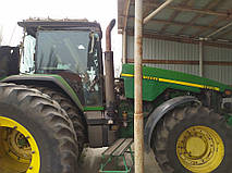 Виробництво та заміна лобового скла триплекс на тракторі John Deere 8300 у Нікополі (Україна). 24