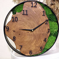 Часы в металлическом ободке со стабилизированным мхом,часы со стабилизированным мхом,часы со спилом дерева