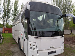 Виробництво та заміна лобового скла триплекс на автобусі МАЗ 251 у Нікополі (Україна).