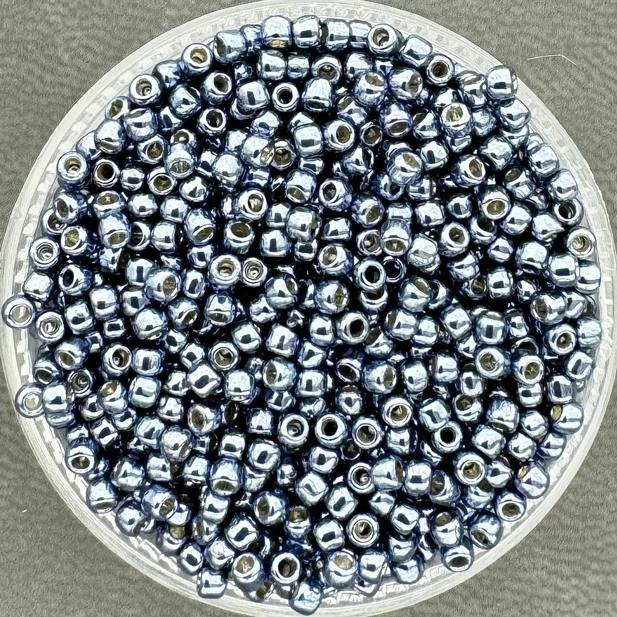 Бісер круглий TOHO TR-11-PF567