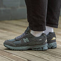 Кроссовки New Balance 2002R Protection Pack Phantom черного цвета