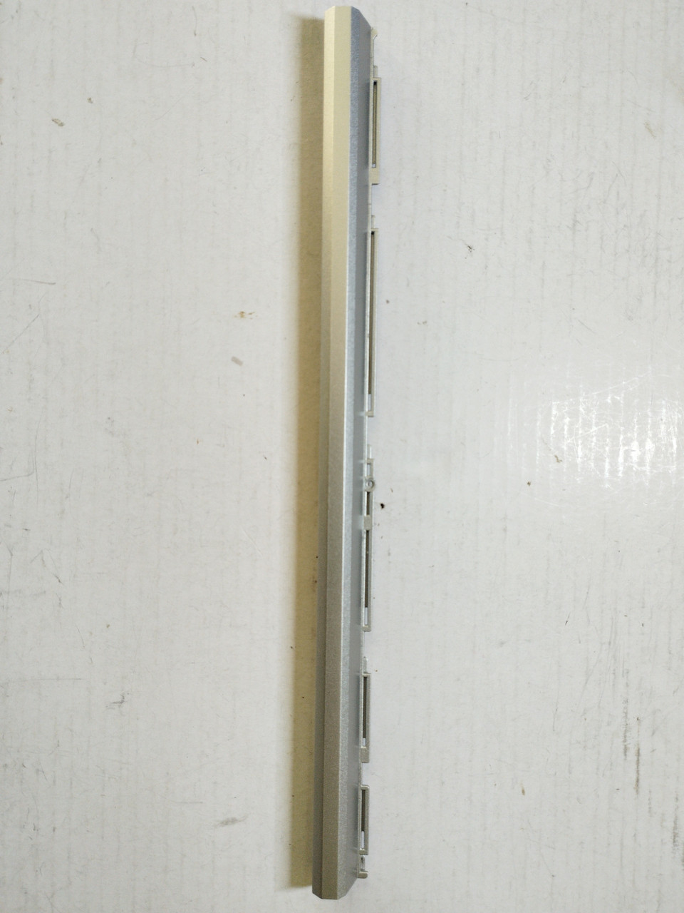 HP ProBook 635 Aero G8 заглушки на петлі б/у, фото 1