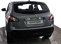 Накладка над номером (нерж.) С кнопкой, Carmos - Турецкая сталь для Nissan Qashqai 2010-2014 гг