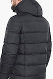 Чоловіча зимова лаконічна куртка графітового кольору модель 63411, фото 5