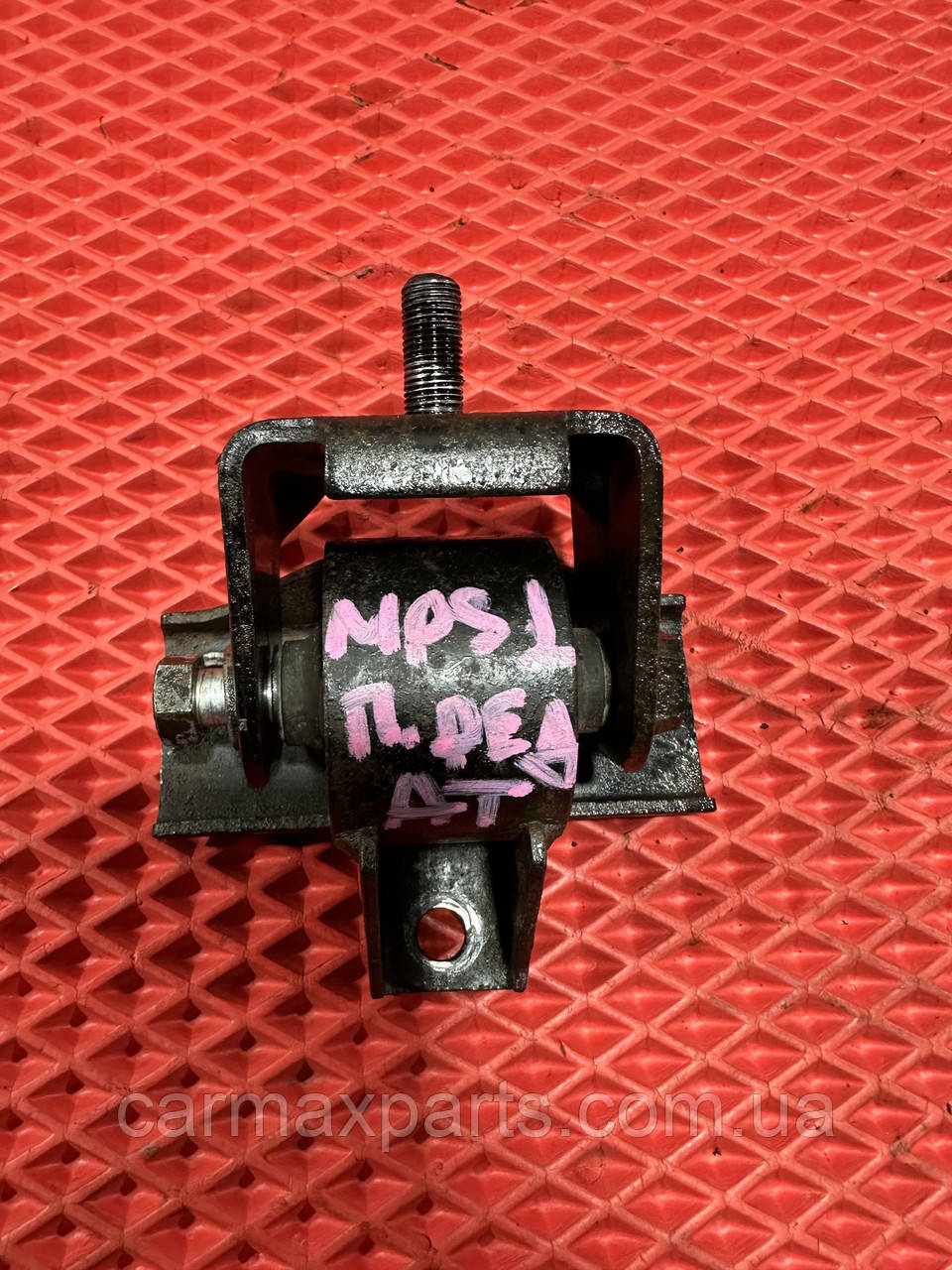 Подушка кронштейн переднього редуктора моста Mitsubishi Pajero Sport 1 97-08 б/у Оригінал, фото 1
