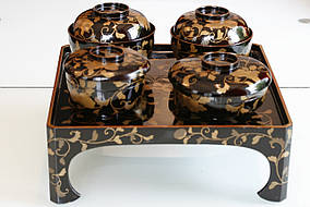 Лаковий столик-піднос з 4 мисками Мейдзі-Тайсе 1890-1920 роки