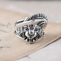 Модное кольцо Мистер Кот Мушкетер с перьями и красными глазами размер регулируемый