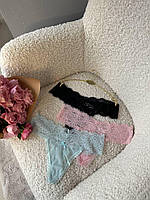 Набір мереживних з сіточкою жіночих трусиків-стрінг з 3 кольорів