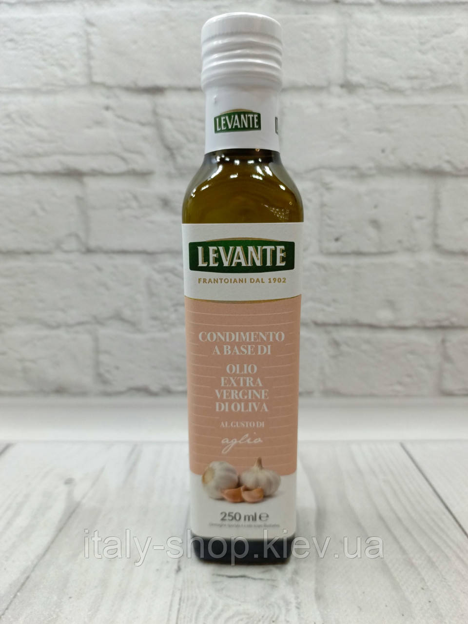 Оливкова олія з часником - Заправка Levante Olio Extra Virgin Aglio 250 мл Італія