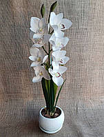 Искусственная латексная орхидея цимбидиум в керамическом кашпо белая