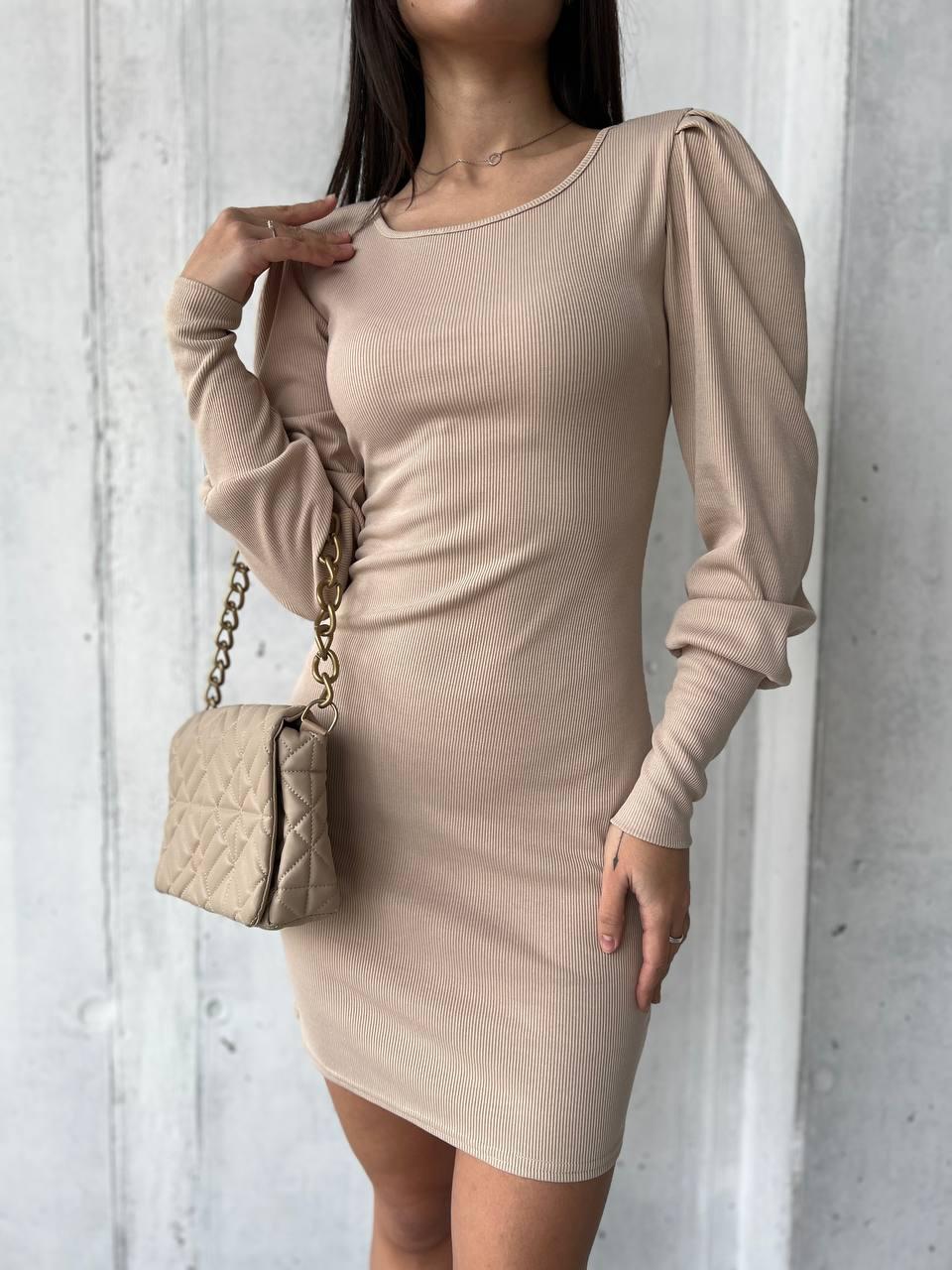 Коротке трикотажне плаття з рукавами ліхтариками (р. 42-46) 2py5559
