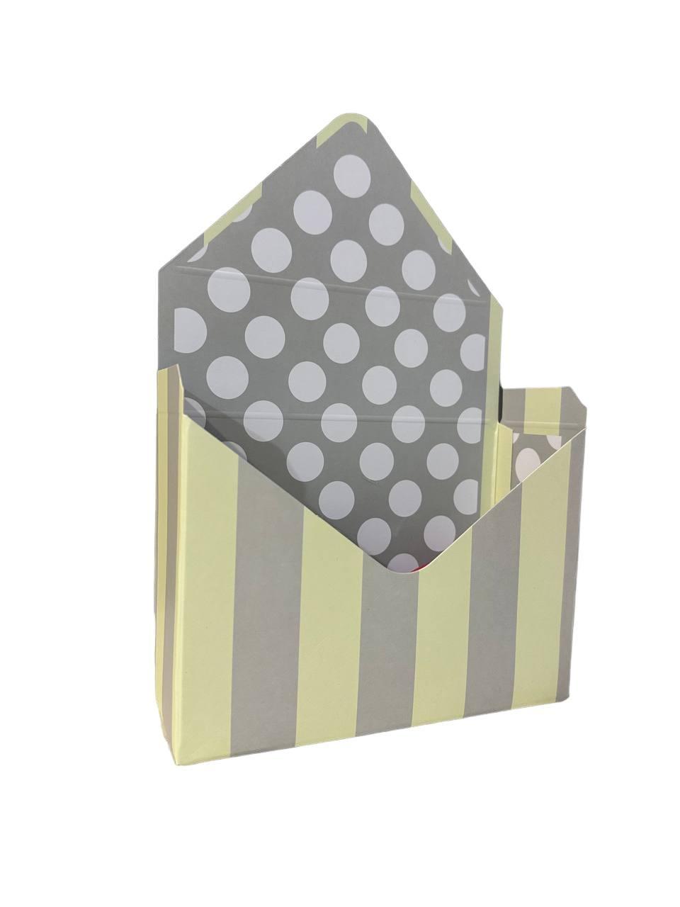 Коробка-конверт флористична сіро-жовта у білий горошок 20*7*29.5 см