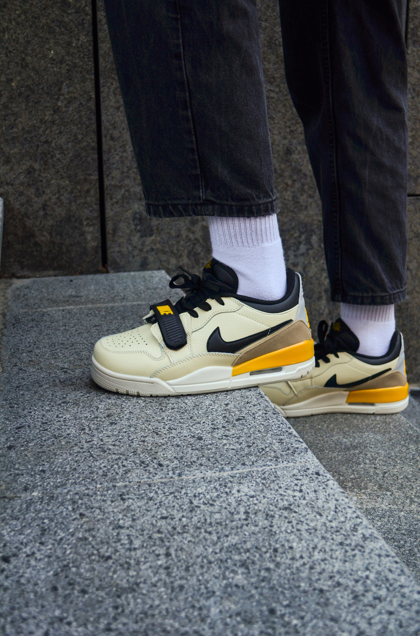 Air jordan legacy 312 low on sale vanilla