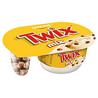 Йогурт Danone Twix Mixc с карамелью, 120 г