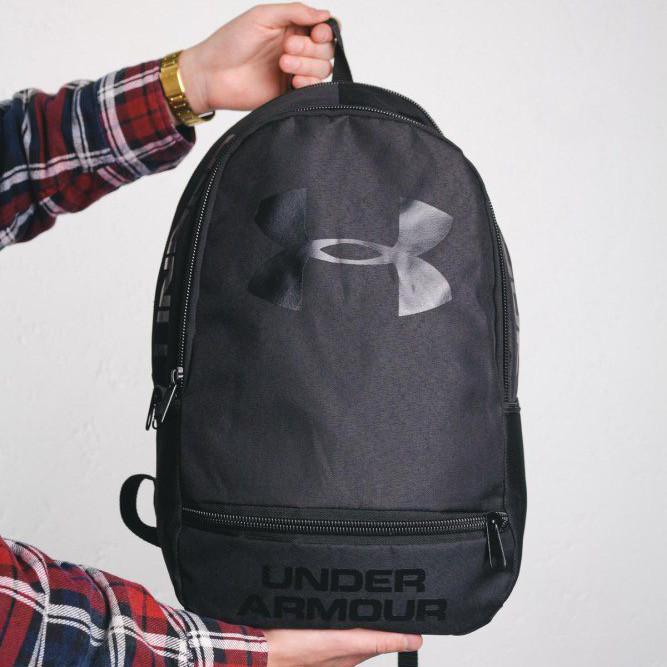 Чоловічий спортивний рюкзак Under Armour чорний сумка спортивна чорна для тренувань