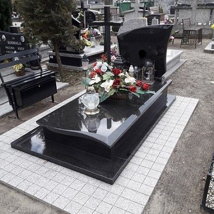 Європейський пам'ятник із термічною плиткою "Нічний символ" 1000*2000