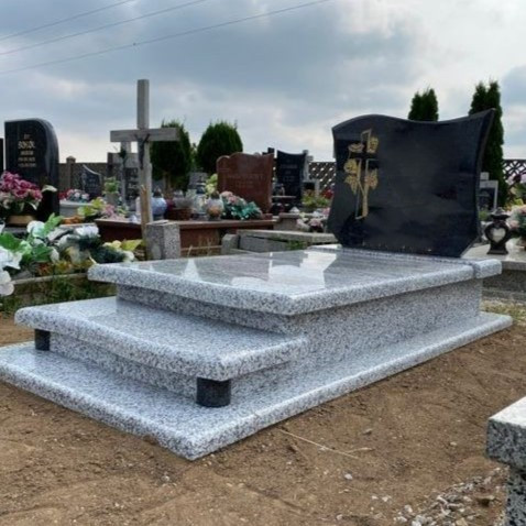 Європейський пам'ятник з напівкруглою фаскою ."Символічна Архітектура" 1000*2000