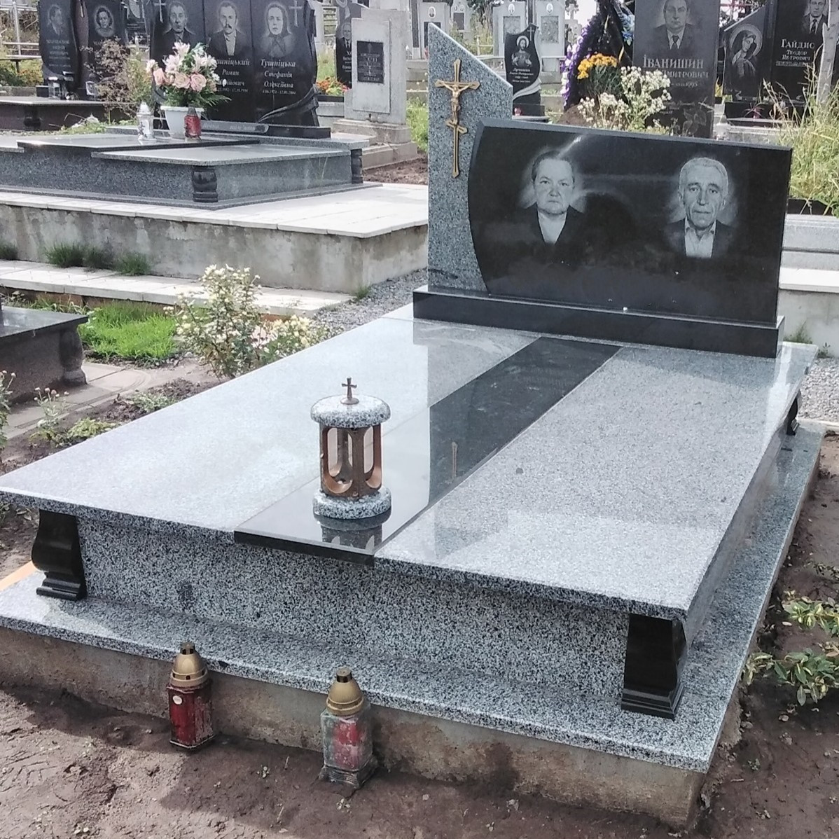 Подвійний пам'ятник для двох 1600*2000