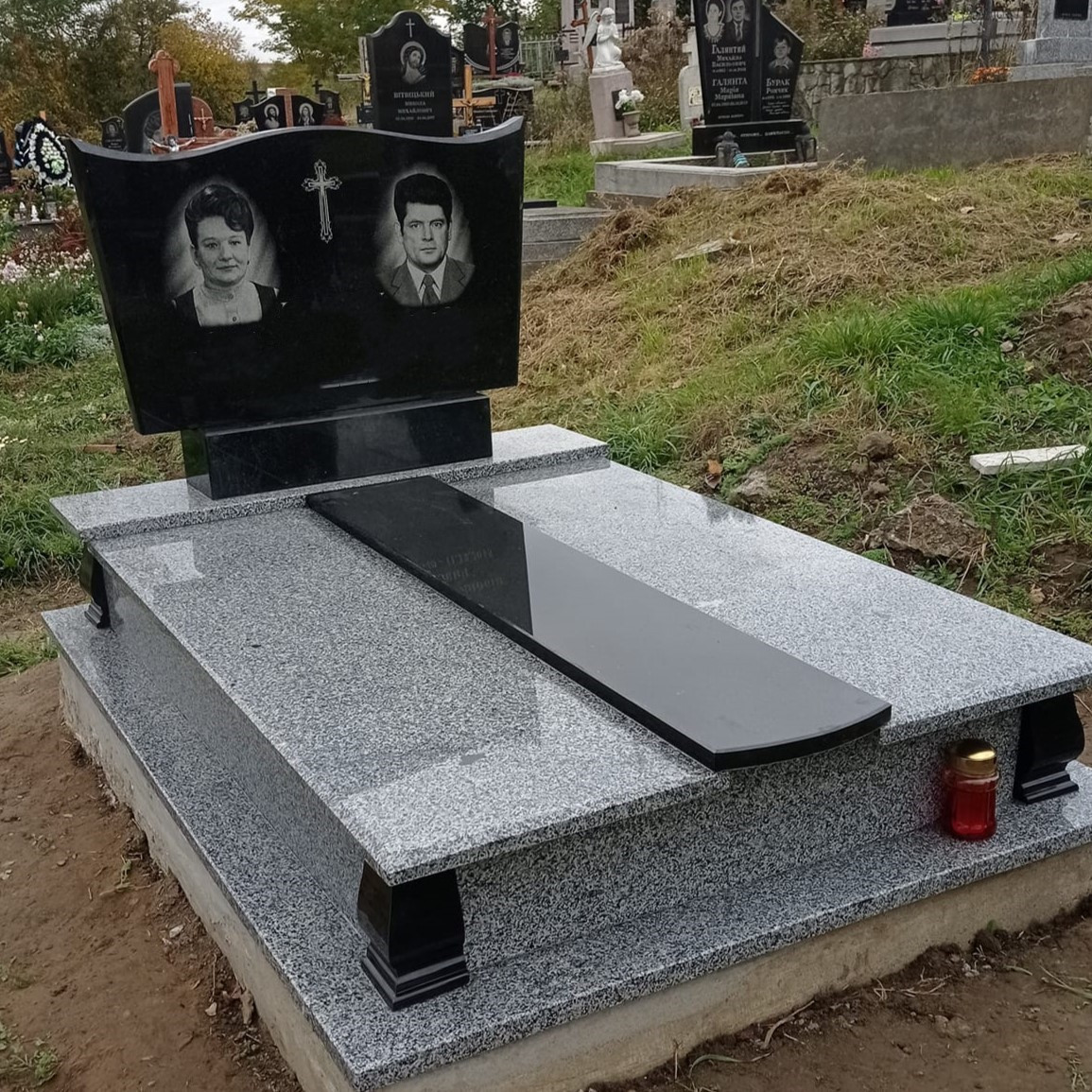 Подвійний пам'ятник для двох "Вічне Об'єднання" 1600*2000