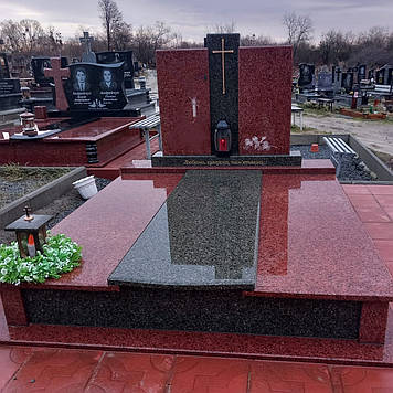 Подвійний пам'ятник з до похованням для двох 2400*2400