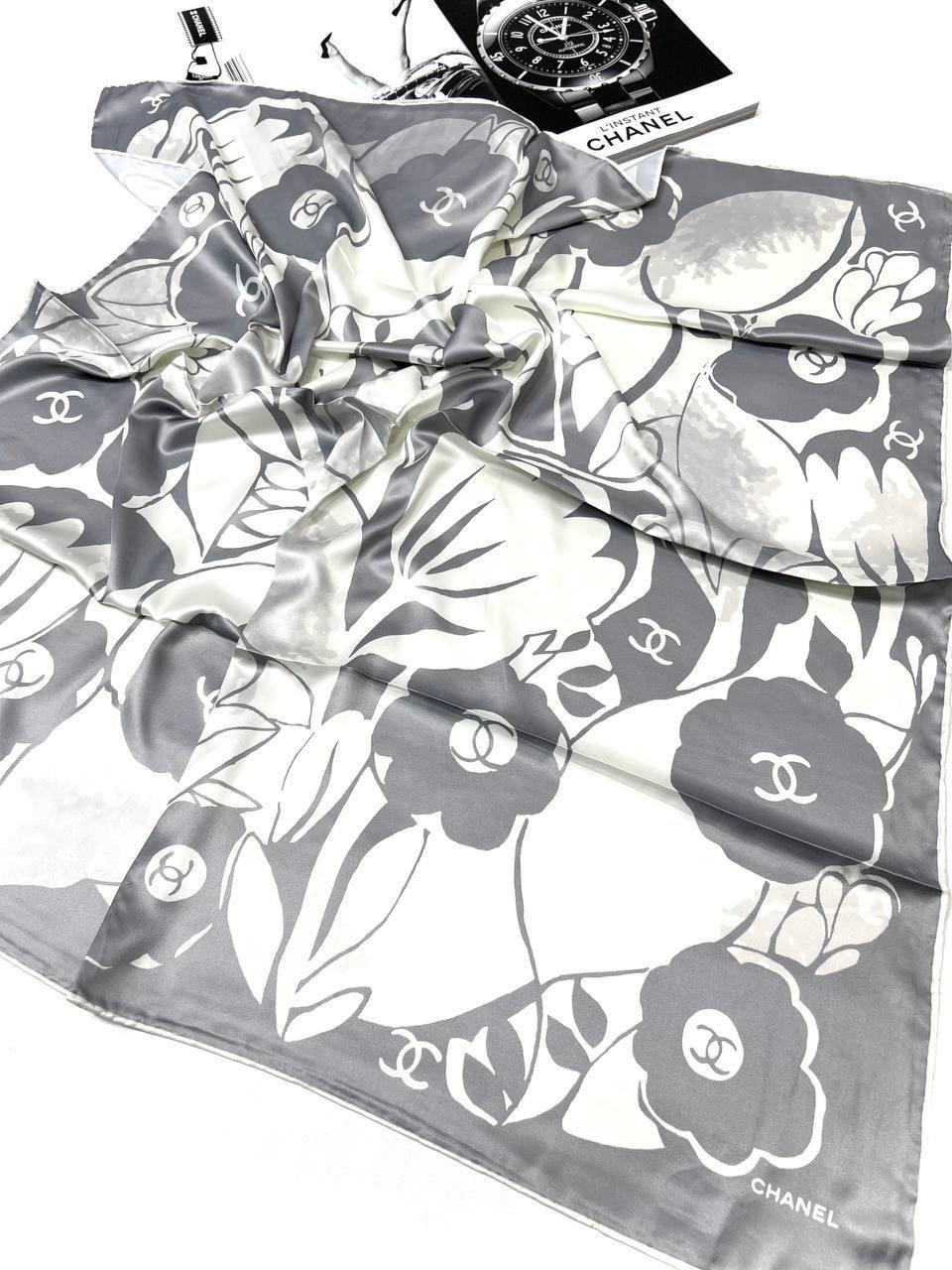 Шовкова брендова хустка Chanel  90*90 см ручна обробка краю
